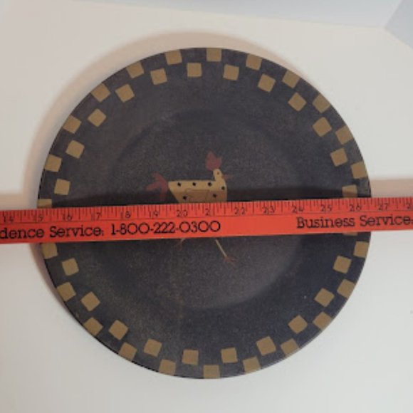 Donna White Hen Chicken Primitive Farmhouse Hand Painted Wood Composite Plate - Picture 2 of 5